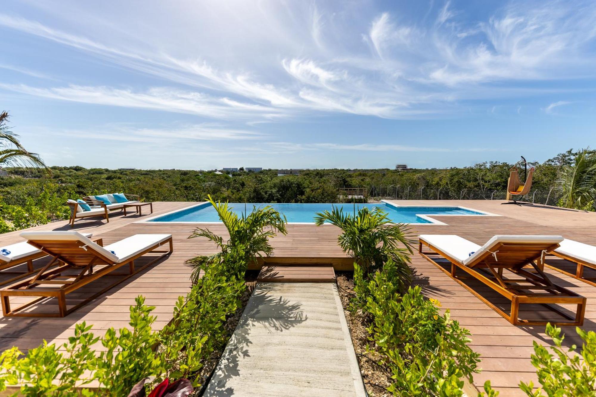 Jade I Long Bay Retreat I Luxury Stay Near Grace Bay & Long Bay Beach Exterior photo
